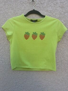 Forever 21 women Neon Lime Strawberry Crop Tee